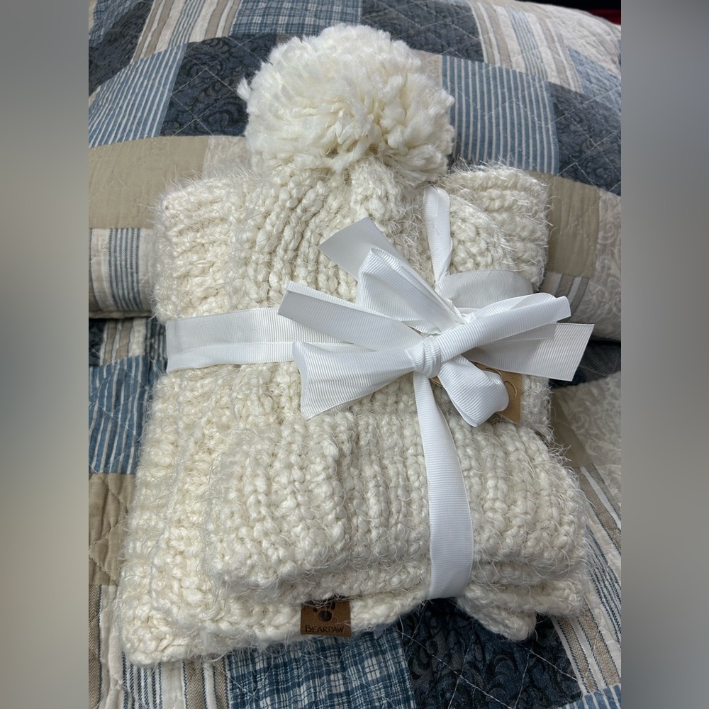 BearPaw Hat and Scarf set